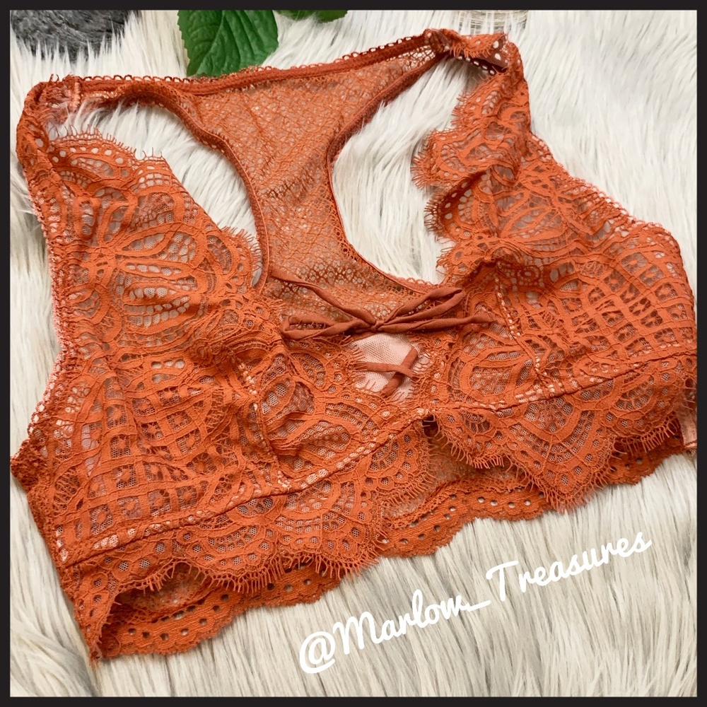 Victoria's Secret Dream Angles Lace Lined Bralette
